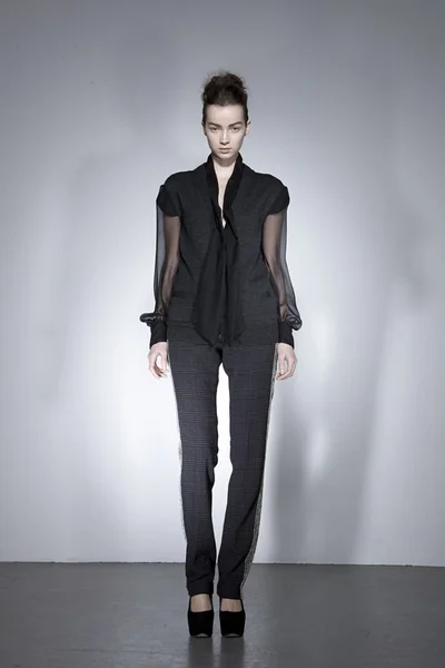 Look 17